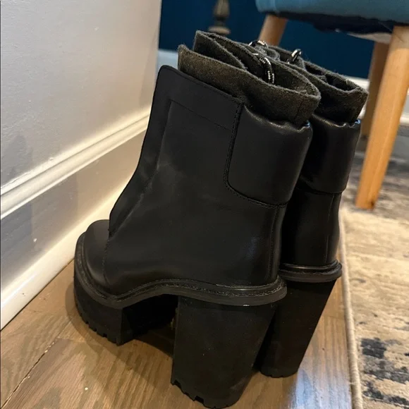 Shellys London Black Chunky Heel Ankle Boots - Picture 3 of 6